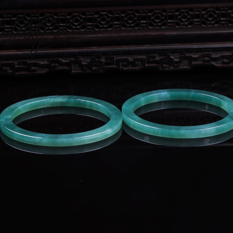 Pulseira de Jade Esmeralda Nat - Cocktail Shaker Set avaliação e preço